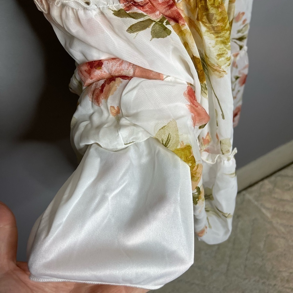 Kate and Lily Floral Peony Maxi Dress Size 12 Tiered Sheer Sleeve - Picture 3 of 10
